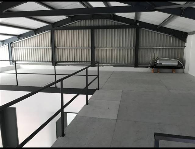 1,380M² FACTORY TO LET IN BEACONVALE